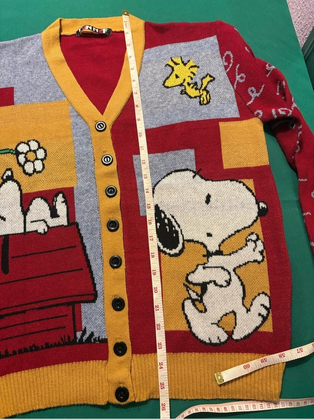 Peanuts Snoopy cardigan in Red & Yellow - Picture 4 of 8